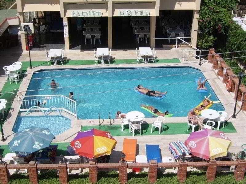 Salute Hotel 马尔马里斯 外观 照片