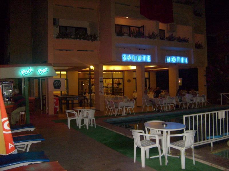 Salute Hotel 马尔马里斯 外观 照片