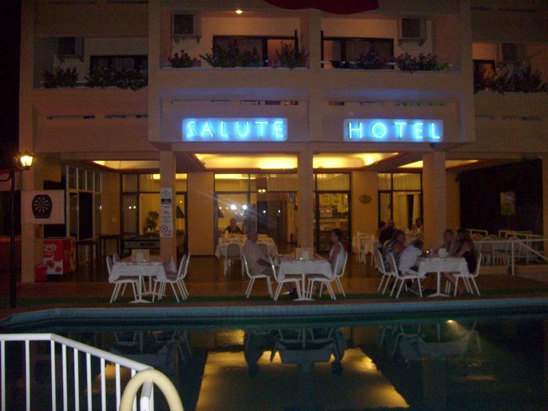 Salute Hotel 马尔马里斯 外观 照片